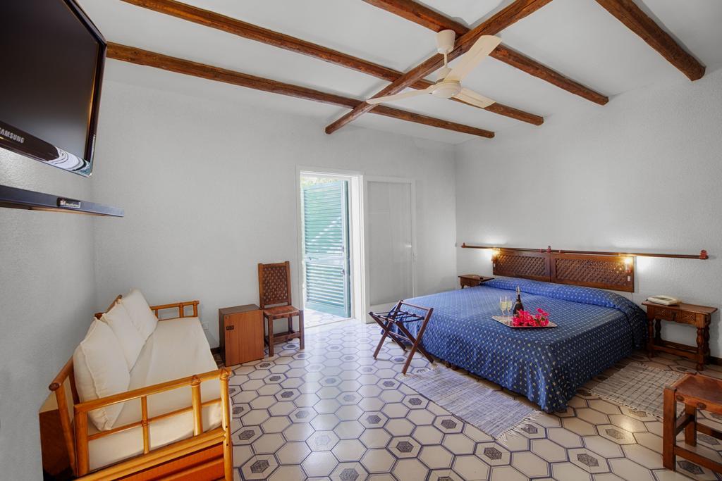 Hotel Conti Vulcano (Isola) Quarto foto